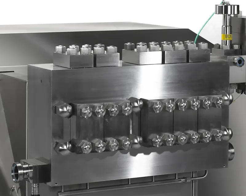 Homogeniser cylinder block spare part for high-pressure pump assembly