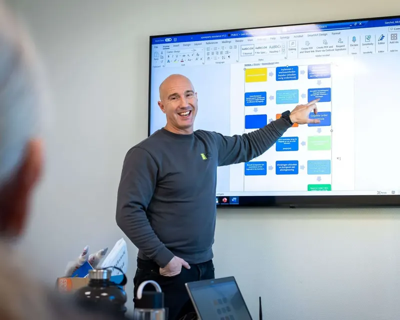BOS service manager presenting during a partner training